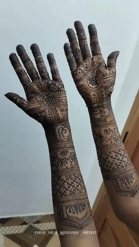 full hand mehndi design