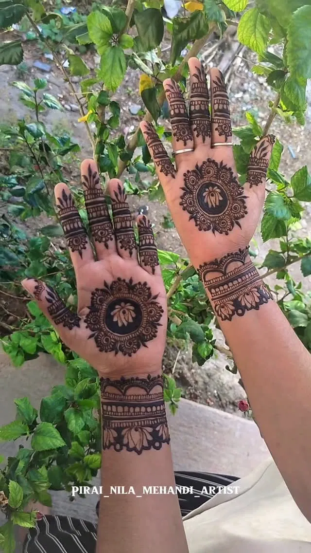 Aesthetic Mehndi Design with Gol Tikki and Lotus