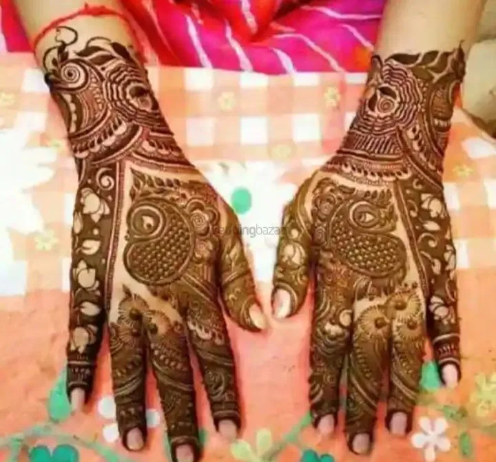 Mehndi Design with Figures and Peacock