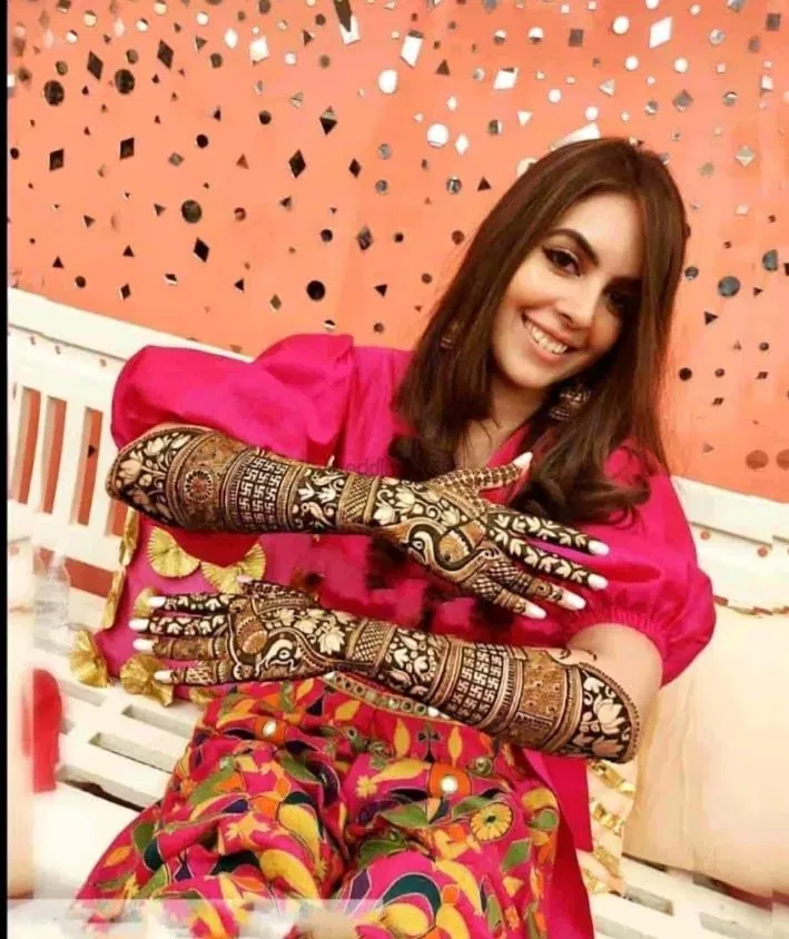 Full Hand Mehndi Design with Hearts