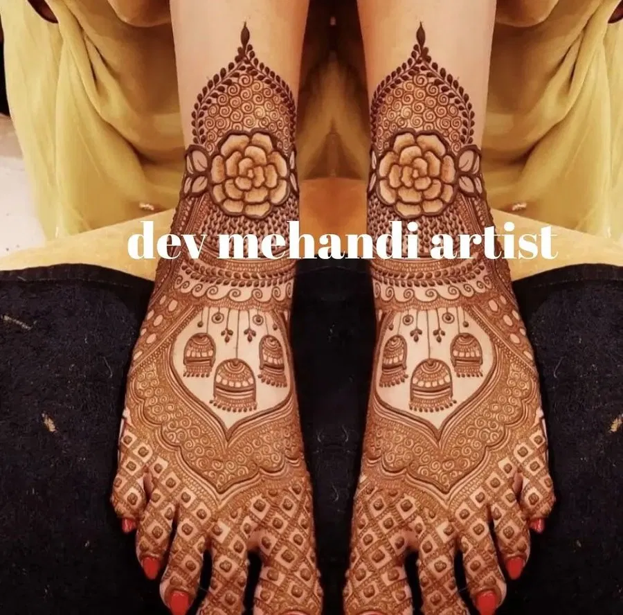 Foot Mehndi Design with Figures and Lotus