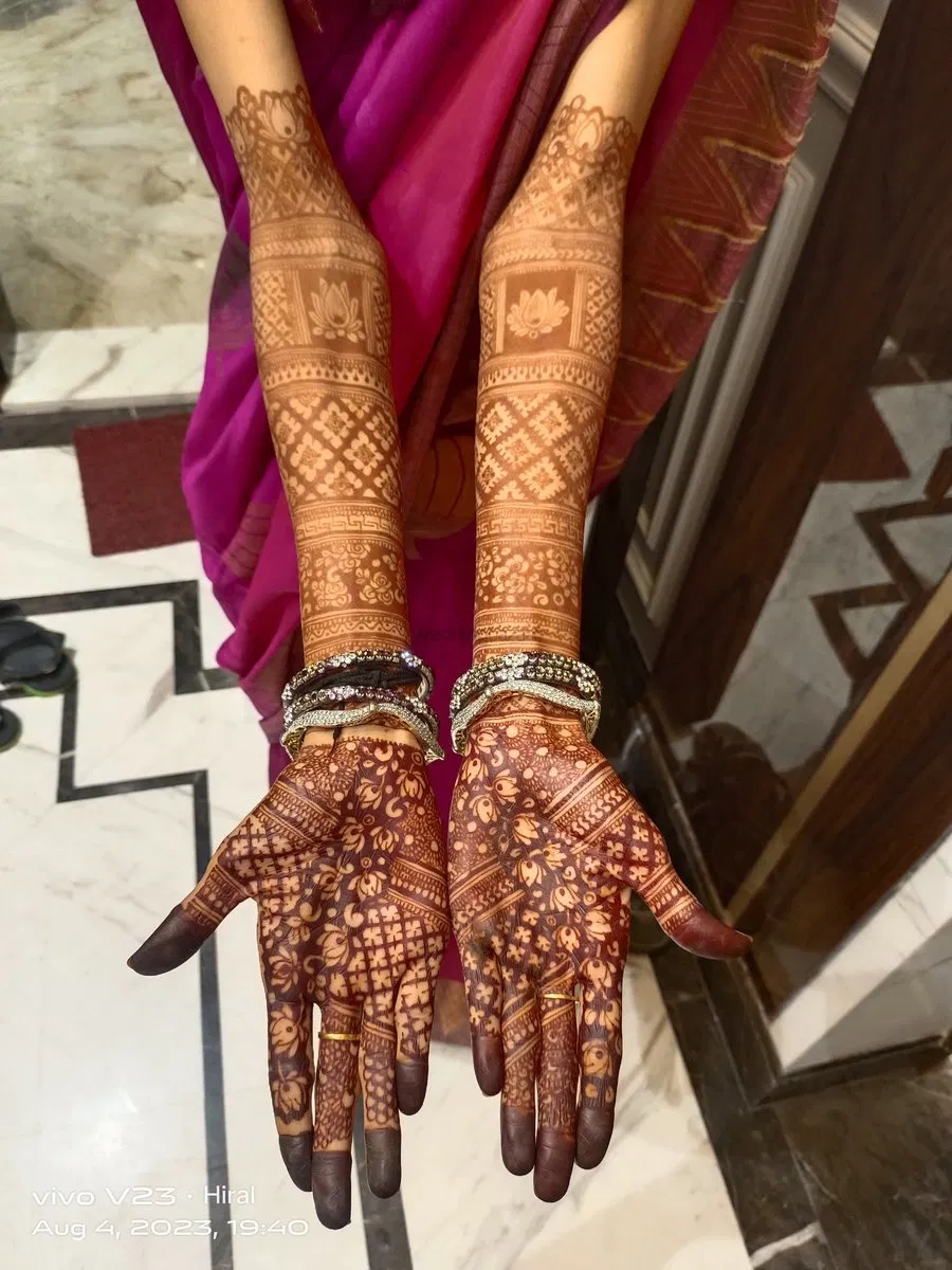 Full Hand Mehndi Design