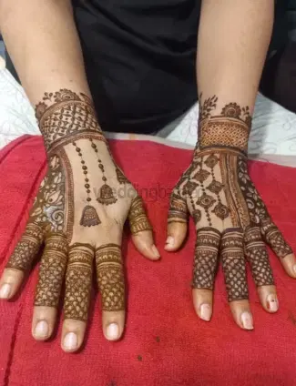 figure mehndi design