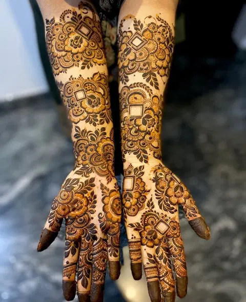 aesthetic bridal jaal arm mehndi design