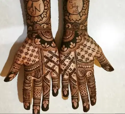 figure mehndi design