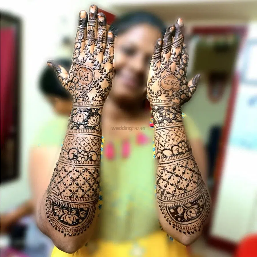 Full Hand Mehndi Design with Figures