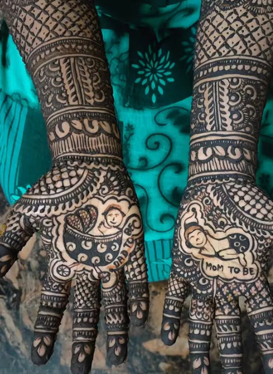 Full Hand Mehndi Design with Figures and Peacock (29)