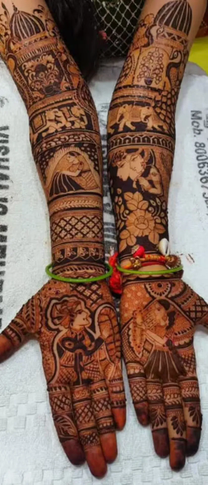Mehndi Design with Figures and Hearts