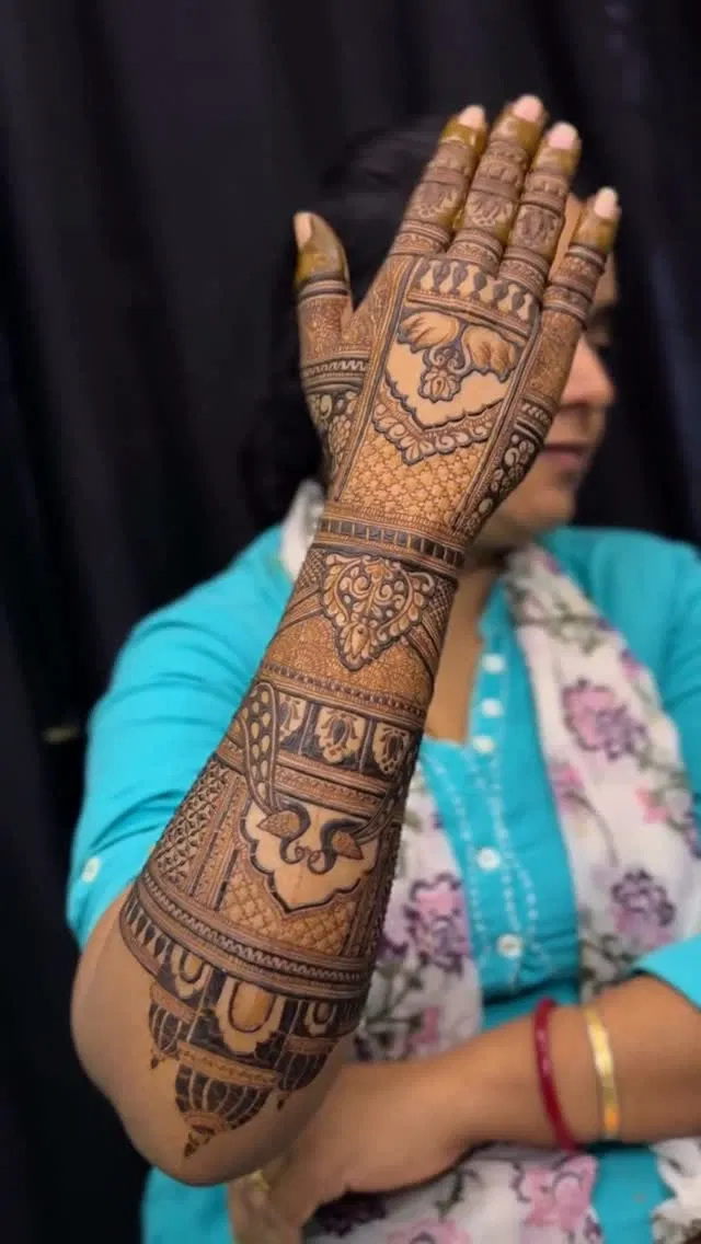 Full Hand Mehndi Design with Figures