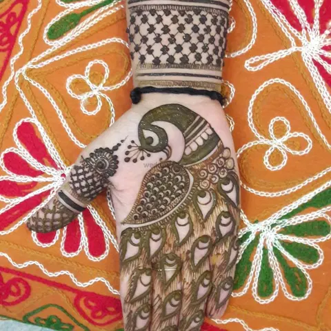 peacock mehndi design