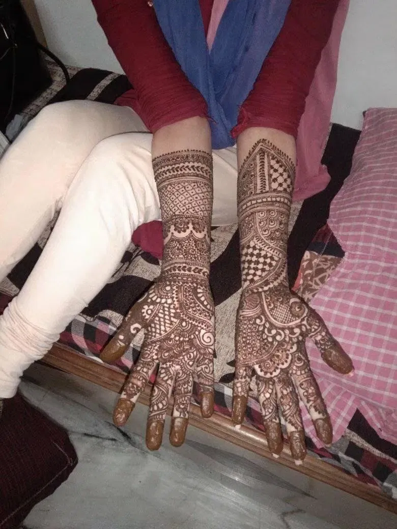 Full Hand Mehndi Design with Figures