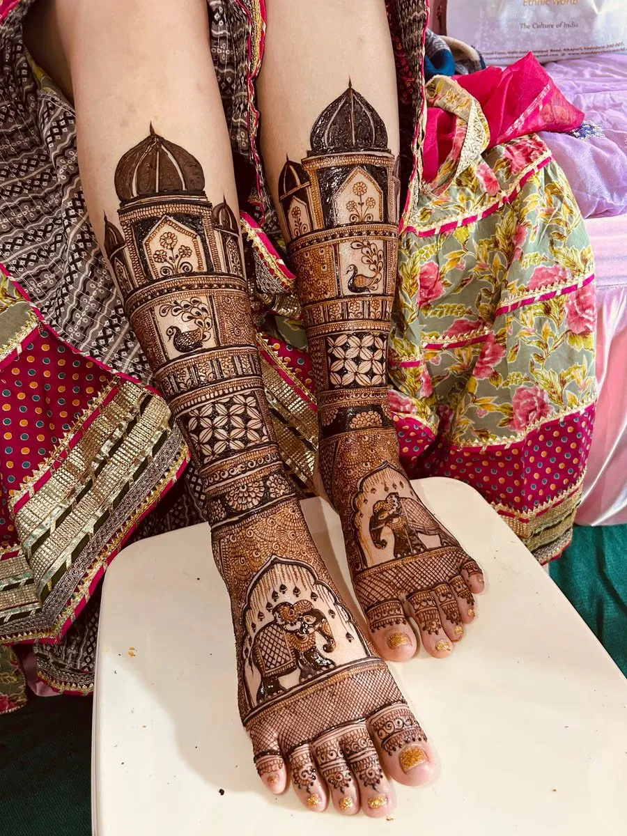 Full Hand Mehndi Design with Figures