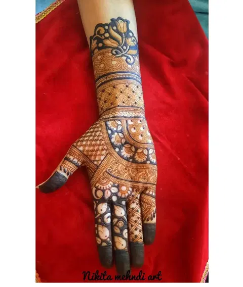 full hand mehndi design