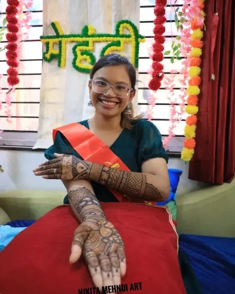 full hand mehndi design
