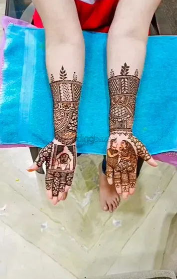 Mehndi Design with Figures