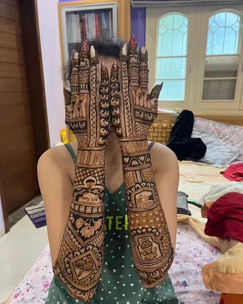 aesthetic bridal deity mehndi design