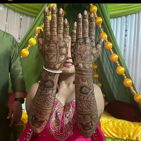 figure full hand mehndi design