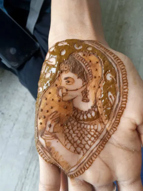 figure mehndi design