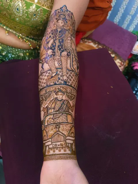 figure full hand mehndi design