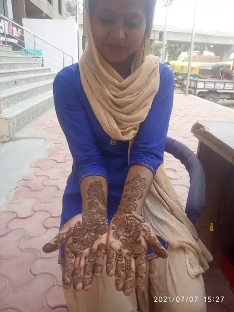 figure mehndi design