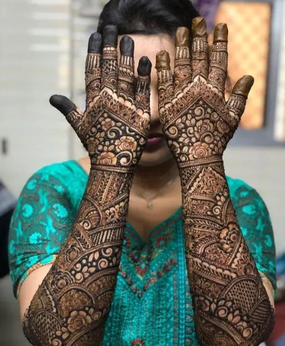 Full Hand Mehndi Design with Figures