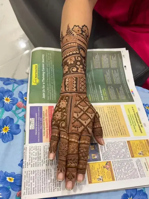 full hand mehndi design