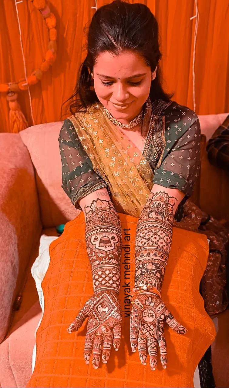 Full Hand Mehndi Design with Figures