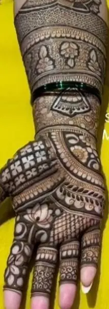 full hand mehndi design
