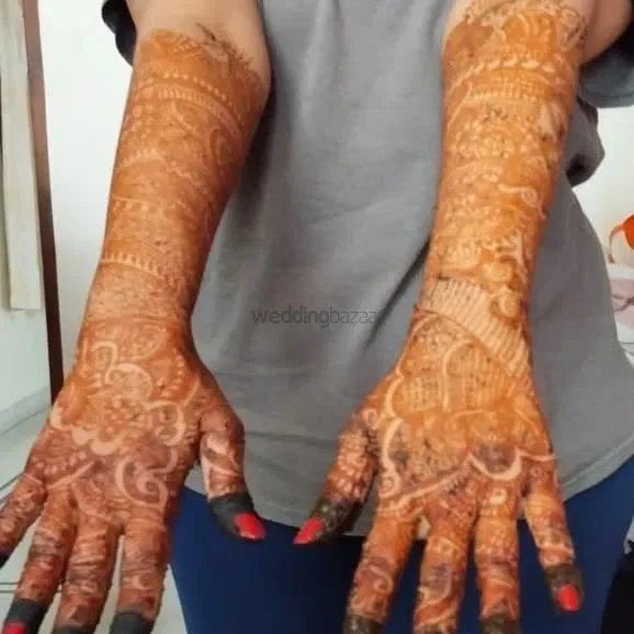 Full Hand Mehndi Design with Figures (2)
