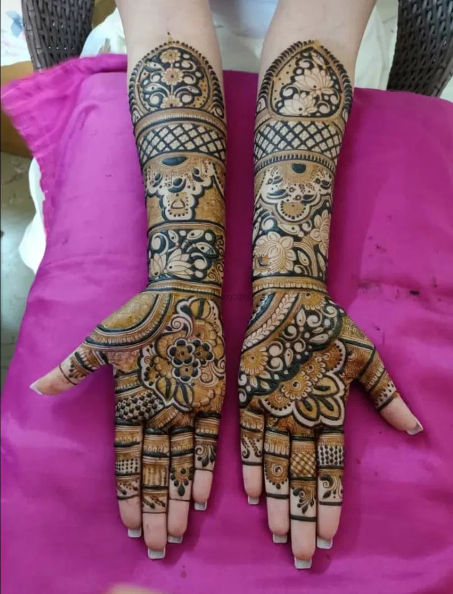Full Hand Mehndi Design with Figures