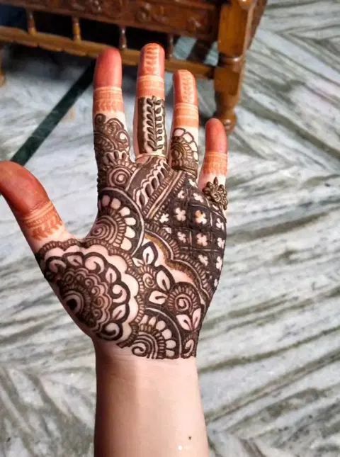 simple mehndi design