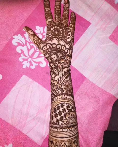 full hand mehndi design