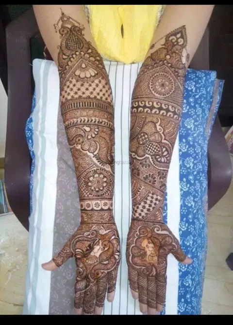 figure full hand mehndi design