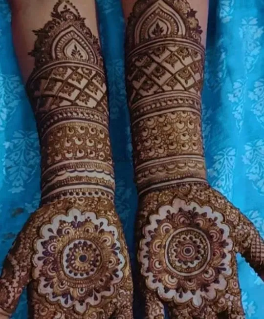 Full Hand Mehndi Design with Figures