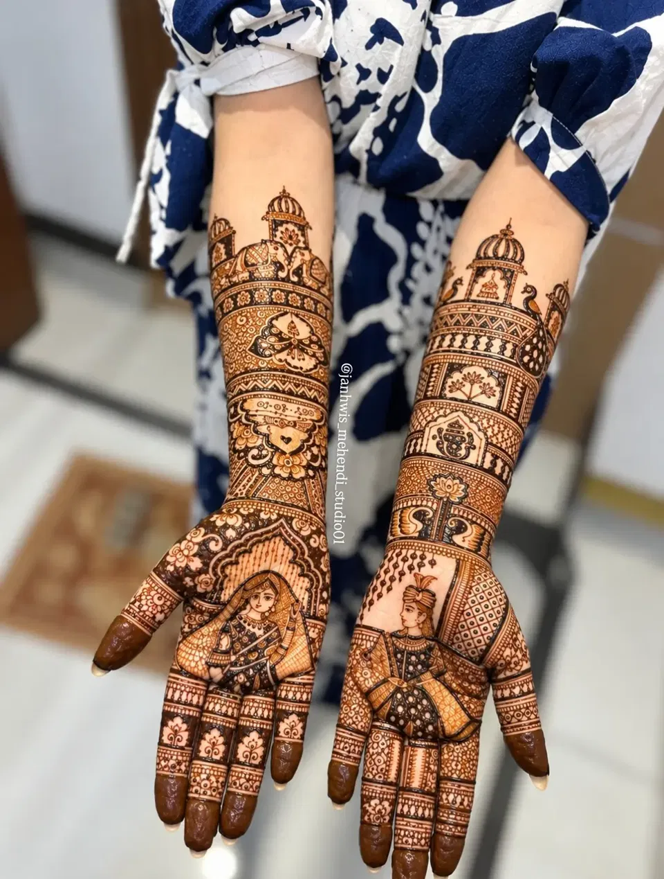 Bridal Full Hand Mehndi Design with Figures (58)