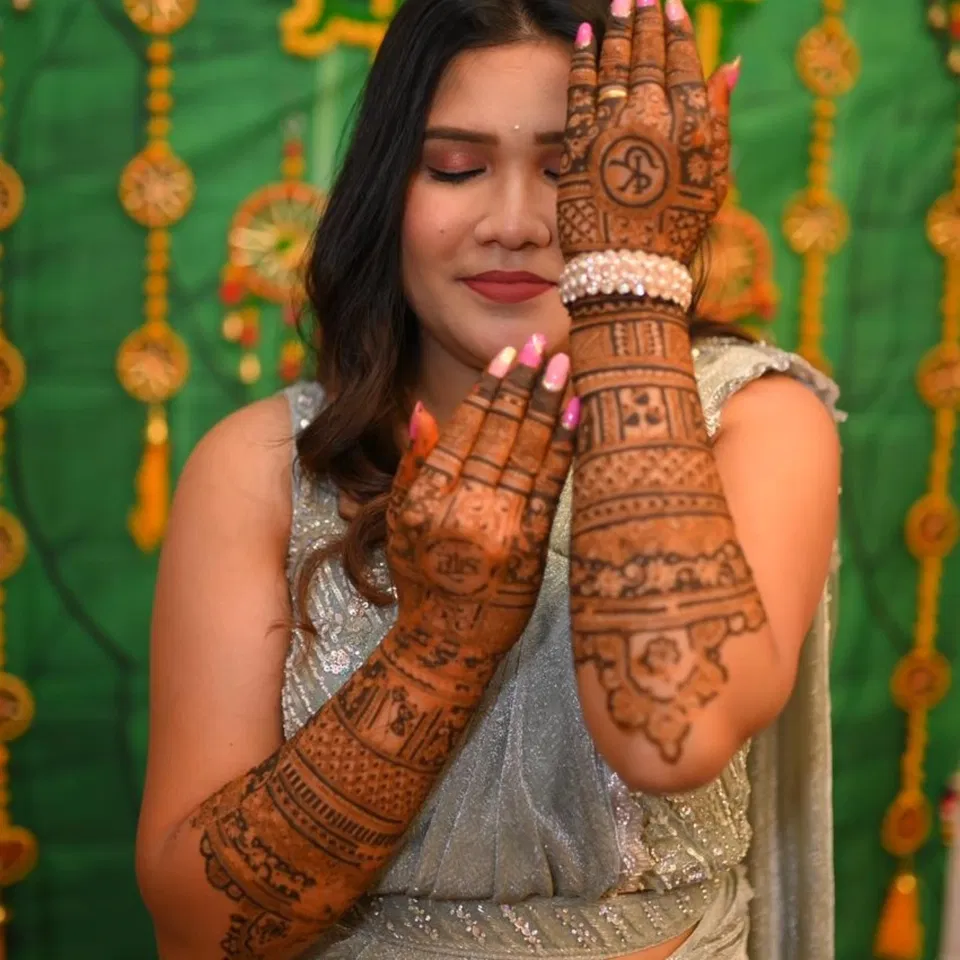 Aesthetic Bridal Full Hand Mehndi Design