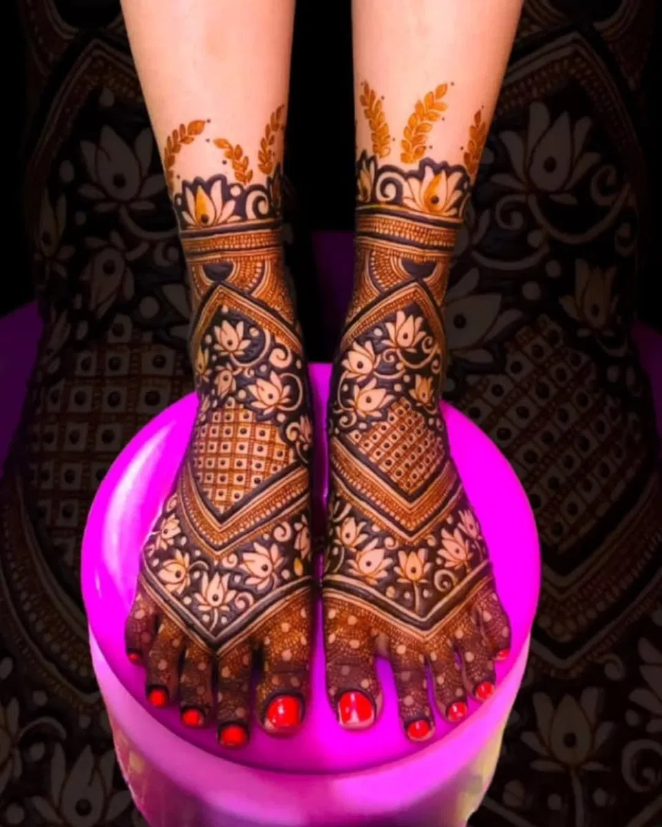 Bridal Foot Mehndi Design