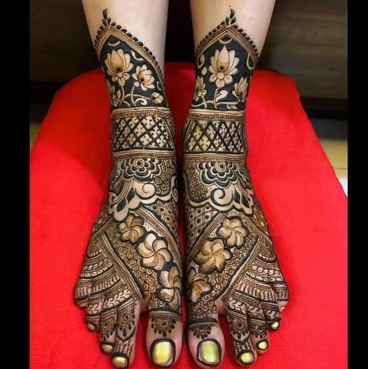 Bridal Foot Mehndi Design with Lotus