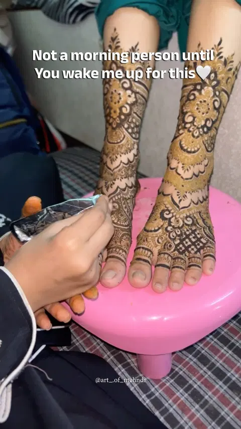 bridal foot mehndi design