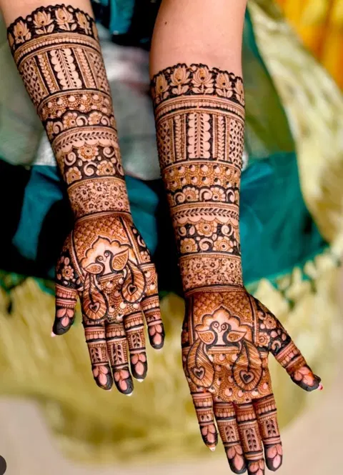 indian front hand mehndi design