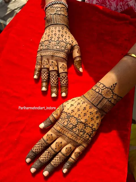figure mehndi design