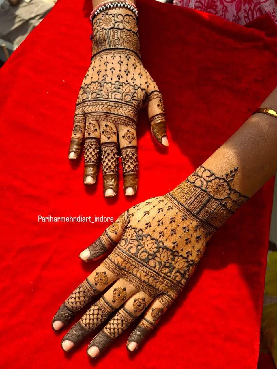 Mehndi Design with Figures and Hearts