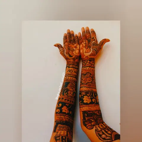 full hand mehndi design