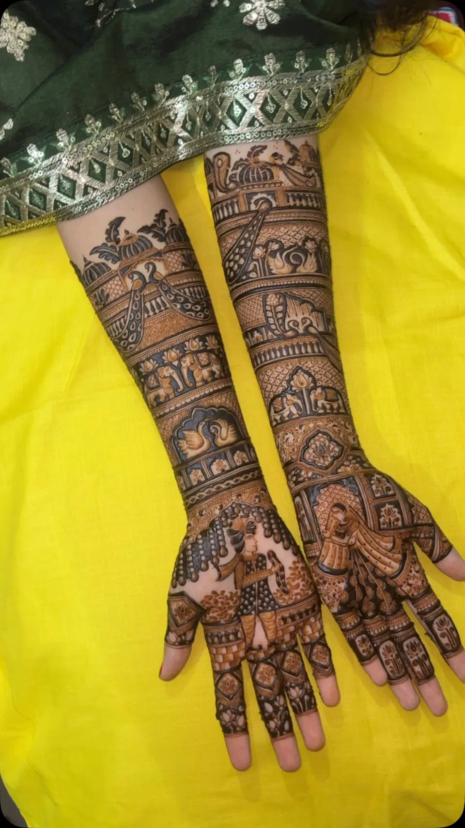 Full Hand Mehndi Design with Figures and Peacock (34)