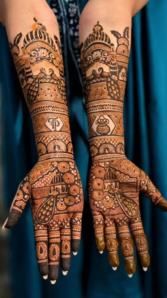 Full Hand Mehndi Design with Figures and Peacock (35)