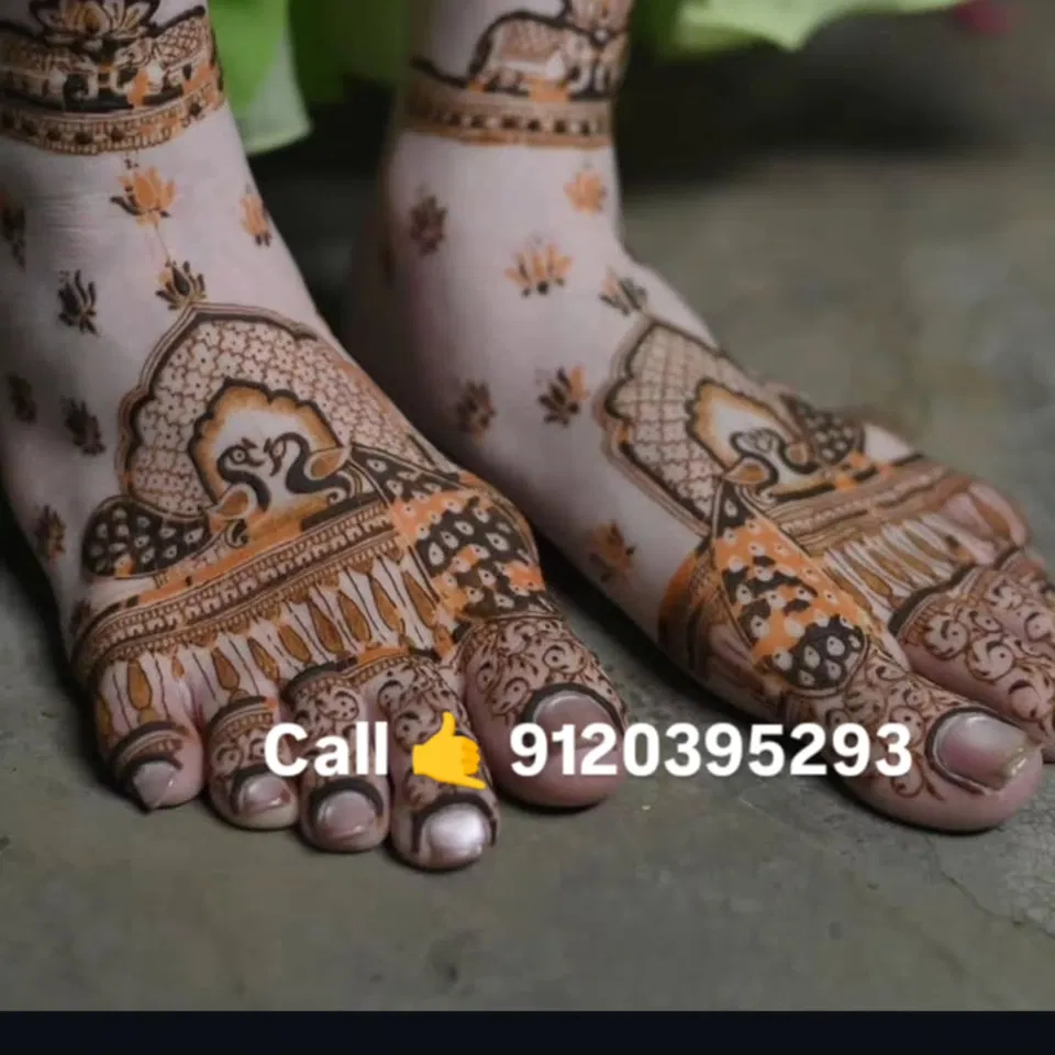 Bridal Foot Mehndi Design with Figures