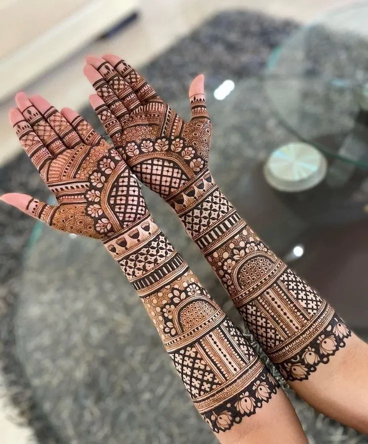 Bridal Front Hand Mehndi Design with Jaal (3)