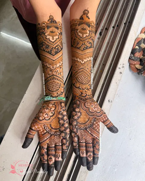 bridal figure full hand mehndi design