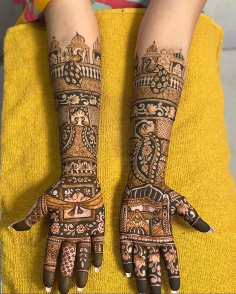 bridal stylish figure full hand mehndi design
