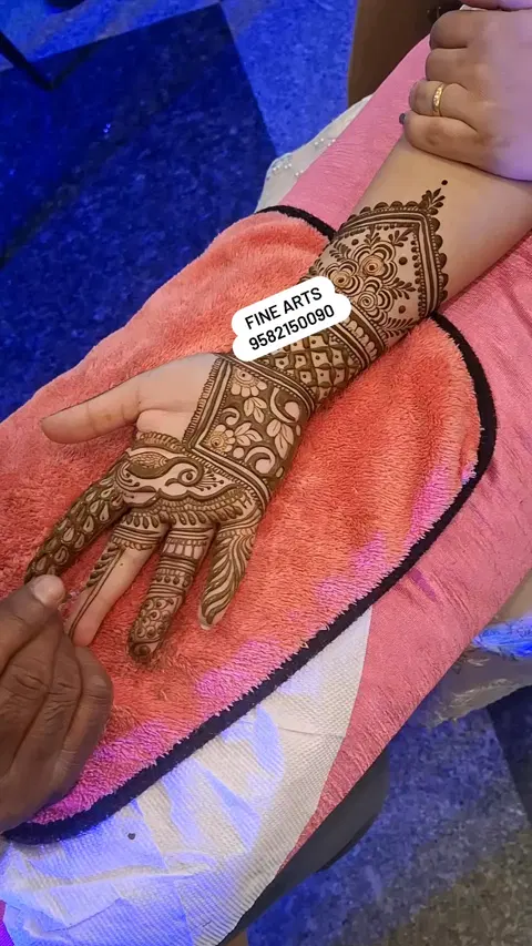 full hand mehndi design